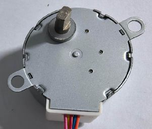 35BYJ46 Stepper Motor 12V DC with 5-Wire Unipolar Configuration and Compact 35mm Design for Air Conditioner Door Control